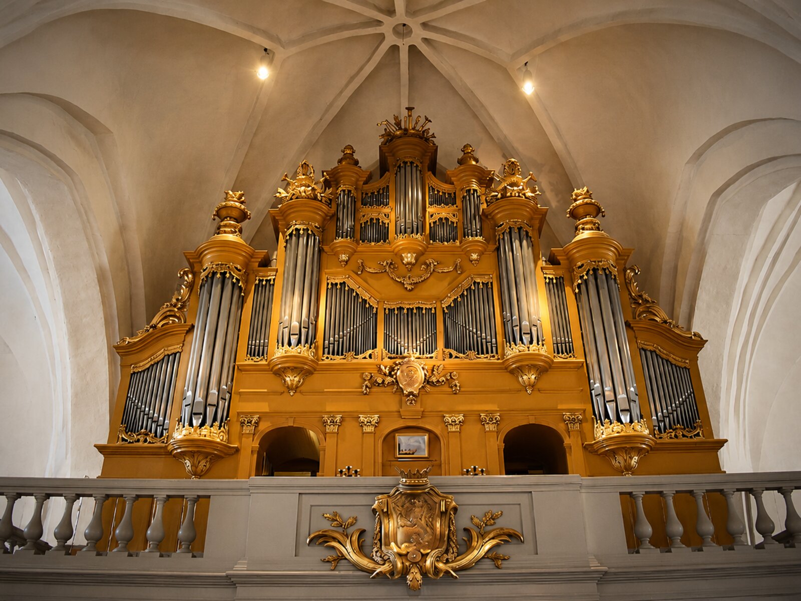 Den förgyllda barockorgeln i Växjö domkyrka